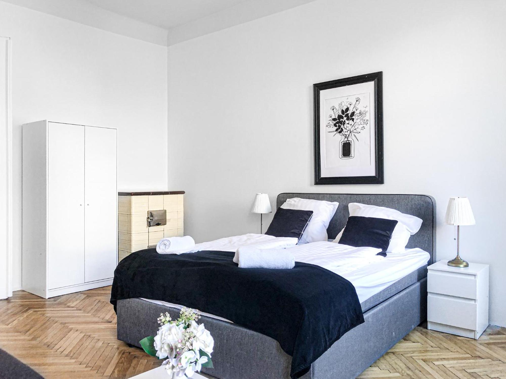 Prime Location Chic Apt, Near Akh Hospital Apartment *